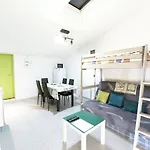 Entier Meuble A Proche Futuroscope Et Poitiers Technopole Apartmán *
