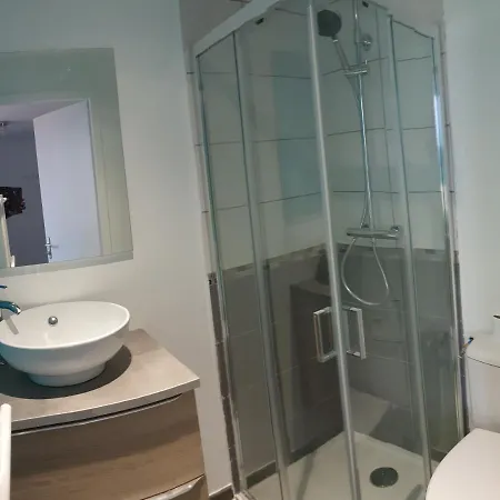 Apartment Entier Meuble A Proche Futuroscope Et Poitiers Technopole *