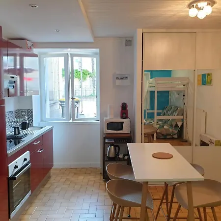 Entier Meuble A Proche Futuroscope Et Poitiers Technopole 公寓 *