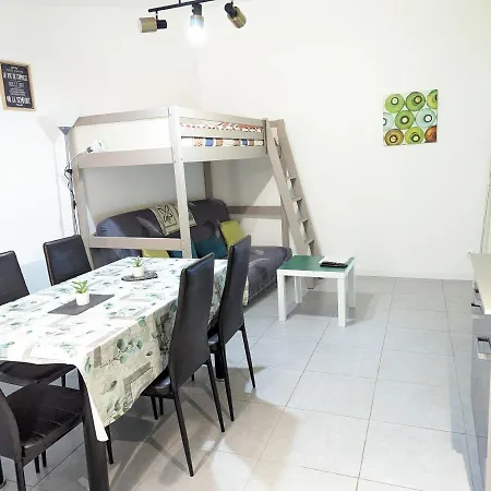 Entier Meuble A Proche Futuroscope Et Poitiers Technopole * Beaumont (Vienne)