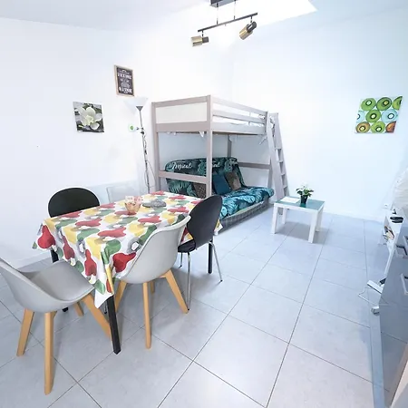 Entier Meuble A Proche Futuroscope Et Poitiers Technopole