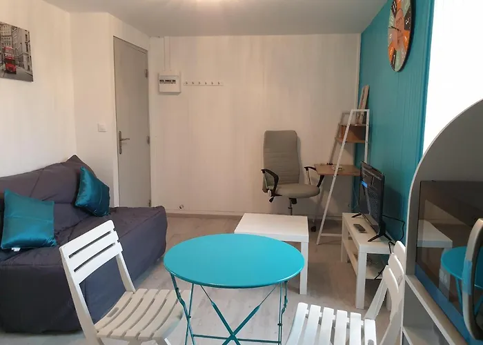 Entier Meublé à Proche Futuroscope Et Poitiers Technopole Beaumont (Vienne)