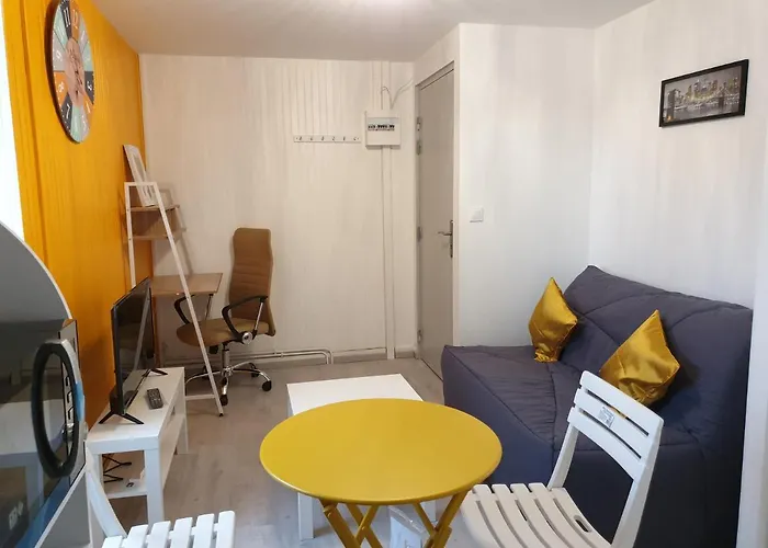 Entier Meublé à Proche Futuroscope Et Poitiers Technopole * Beaumont (Vienne)