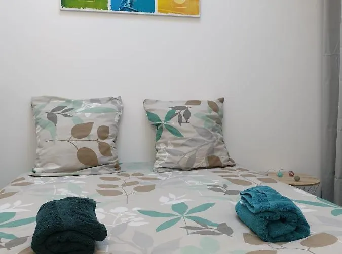 Entier Meublé à Proche Futuroscope Et Poitiers Technopole Beaumont (Vienne)