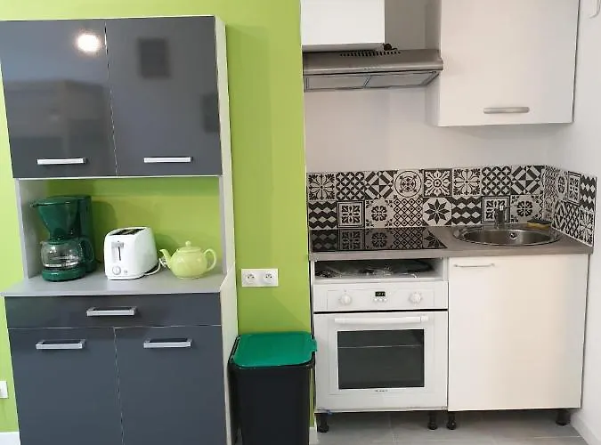 Entier Meublé à Proche Futuroscope Et Poitiers Technopole *